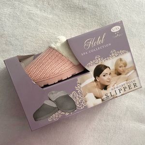NIB Light Pink Memory Foam Slippers sz 8 / 9 / 10 women's, 7 / 8 / 9 men's